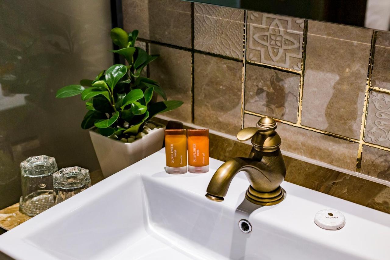 Sunflower Luxury Hotel Ho Si Minh-város Kültér fotó